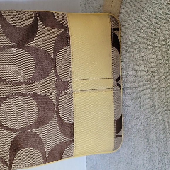 Coach signature C and patent small letter carries crossbody handbag - Picture 8 of 15